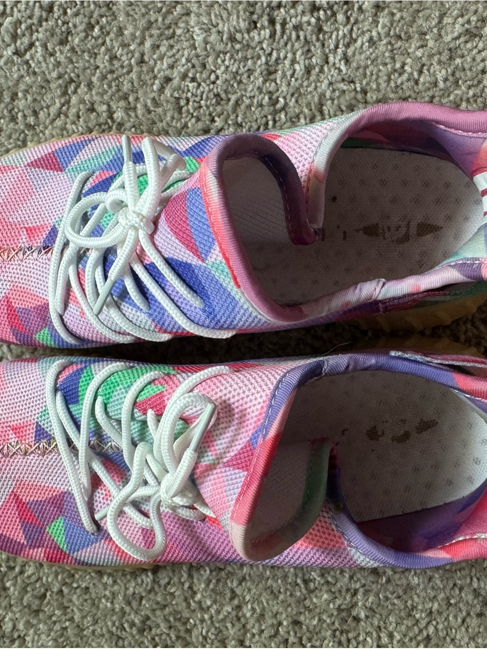 Woman’s lace up sneakers - Picture 4 of 11